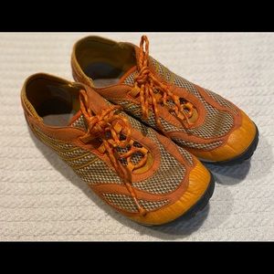 Merrell Barefoot Pace Glove Lychee Size 9 Trail Running Hiking Shoes Orange
